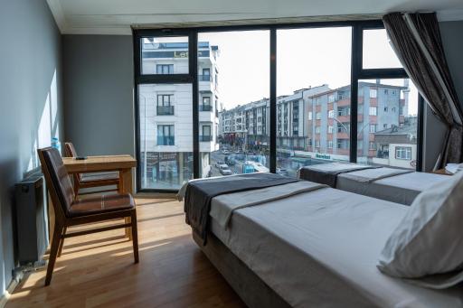 Emsa Palace Hotel - Housity
