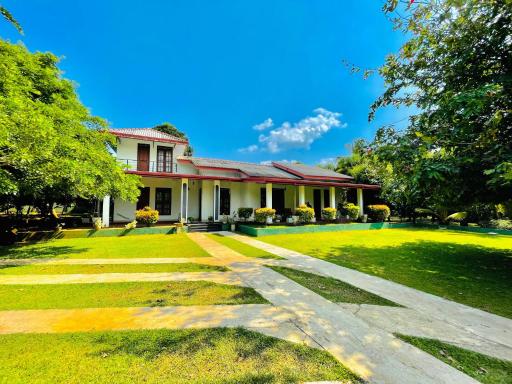 Kumbuk Sewana Villa - Housity