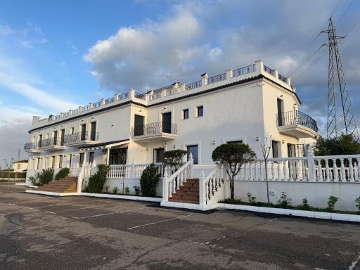 Hotel Molinillos - Housity