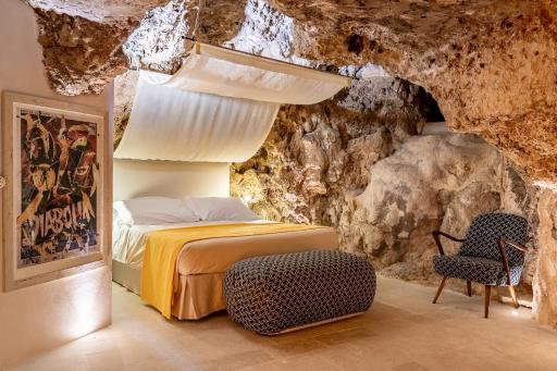 Charming Nest with Terrace by Wonderful Italy - Housity