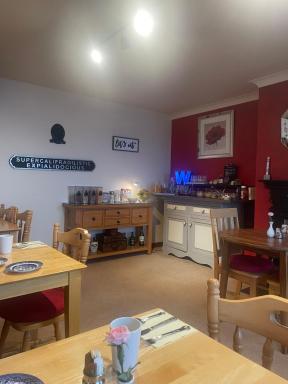 Beachfront Waterfront Rest B&B - Housity