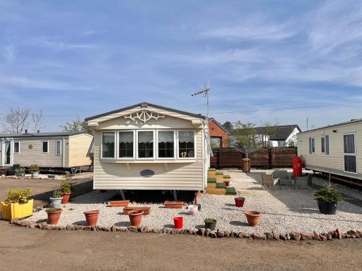 Willerby Granada 2-Bedroom Caravan, Glasgow - Housity