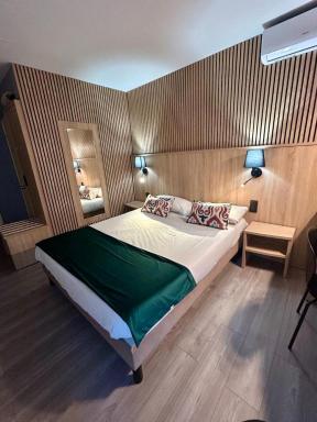Logis Hotel Les Gravades Ussel - Housity