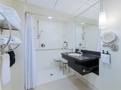 Crowne Plaza Suffern-Mahwah, an IHG Hotel - Housity