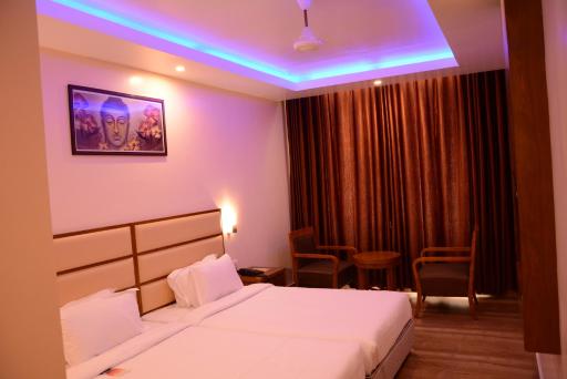 Kani Residency Hotel - Housity