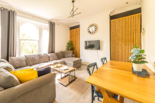 Cosy Osborne with Free Parking by Prescott Apartments - Hizvo