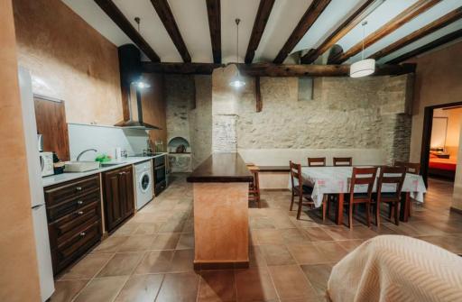 Casa Castell - Housity