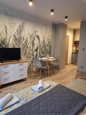 Apartamenty Dębowy Zakątek w Dolinie Baryczy - Housity