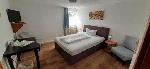 Hotel-Gasthof Tor zum Steigerwald - Housity