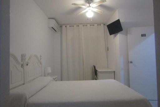 Hostal Andalucia - Housity
