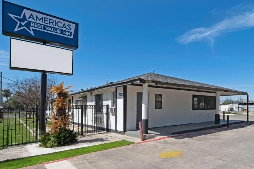 Americas Best Value Inn San Antonio Downtown Riverwalk - Housity