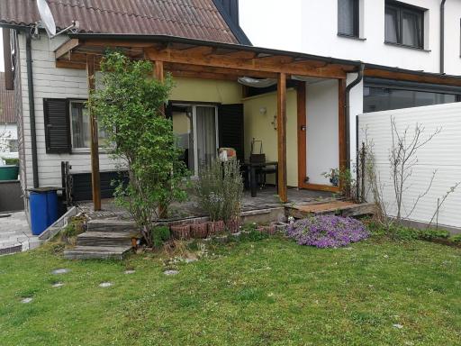 Doppelhaushälfte mit Garten - Housity