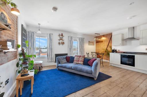 Bramley House Apartment - Housity