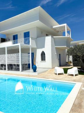 White Wall luxury rooms Scala dei turchi - Housity