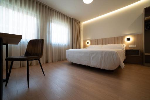 Yoanna Hotel - Housity