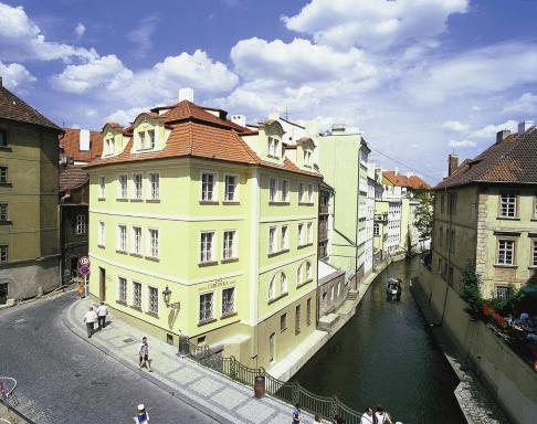 Hotel Certovka - Housity