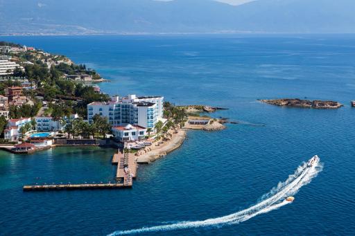 Le Bleu Hotel & Resort Kusadasi - Housity
