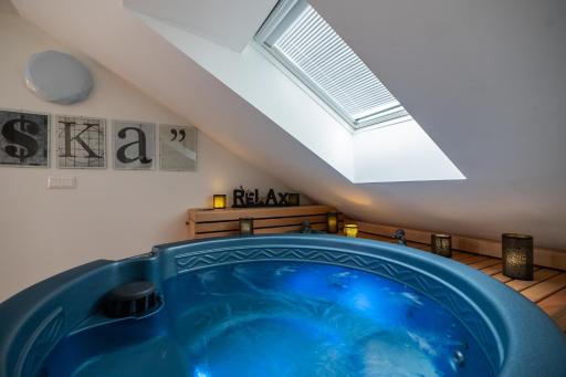 Wellness apartmán s vířivkou a saunou - Housity