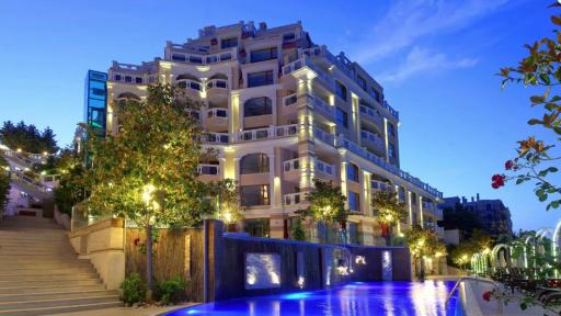 La Mer Luxury Apartments - Housity