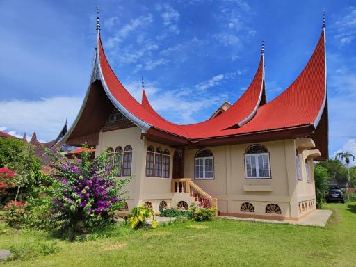Rumah Gadang Puti Bungsu - Housity