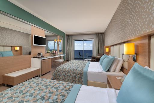 Royal Garden Beach Hotel - Housity