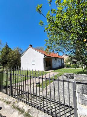 Stone House Apartment - Housity