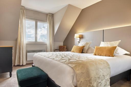 Hotel Restaurant Crystal - Housity