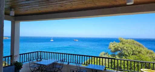 Maison Bella Vista - Housity