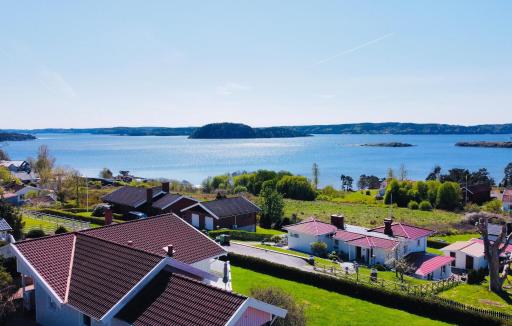 2 Bedroom Lovely Home In Uddevalla - Housity
