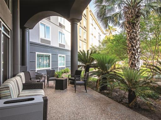 La Quinta by Wyndham Austin Airport - Housity