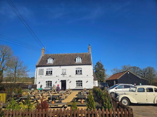 The Swan Inn - Housity