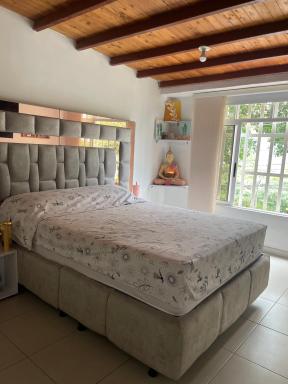 Oxford House - Housity