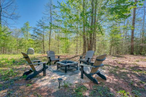 Cozy Carolina Cabin - Housity