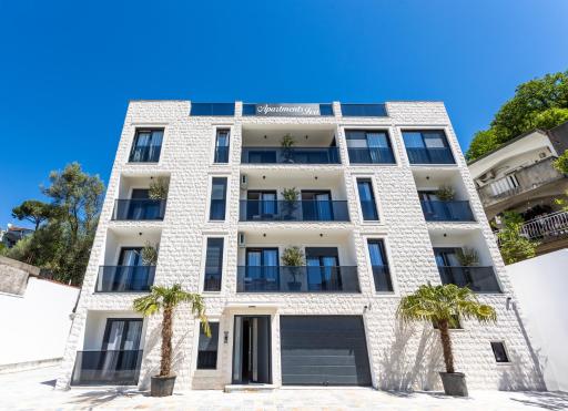 Apartments Ivo Herceg Novi - Housity