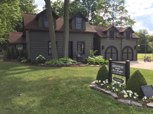 Getaway Inn at Cooper\'s Woods - Housity