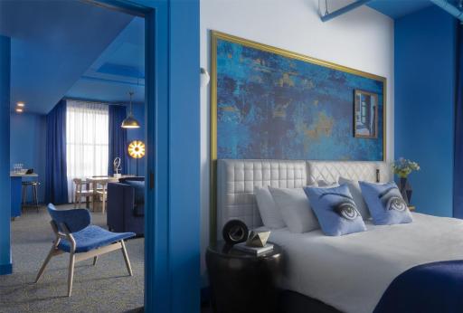 Angad Arts Hotel - Housity