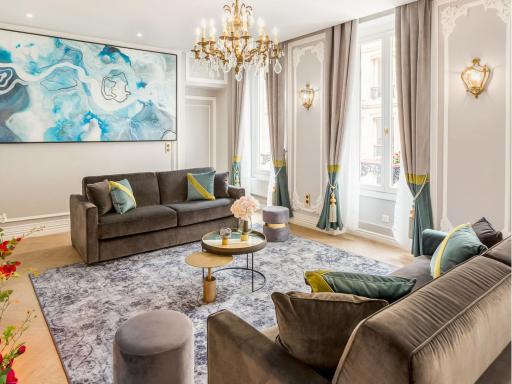 Merveil - Signature Suite - Louvre - Victoria - Housity