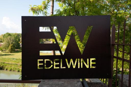 Edelwine GuestHouse - Housity