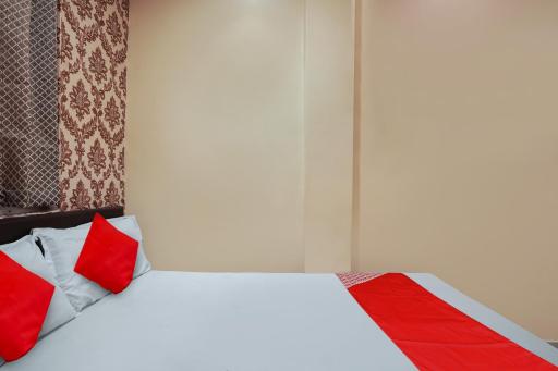 Hotel O King - Housity