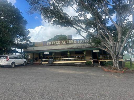 gundy pub & caravan park - Housity