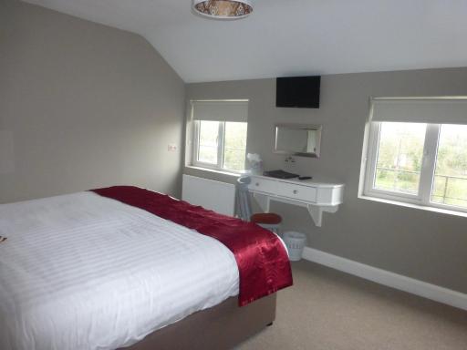Ryan's Hotel - Housity