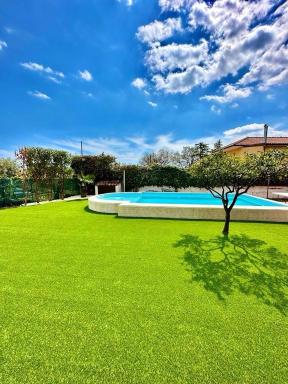 Etna Shelter Holiday House - Housity