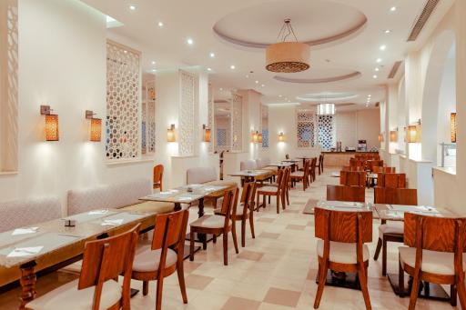 Royal Star Beach Resort - Housity