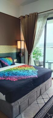 Kuantan Waterfront Seaview With Balcony - Housity