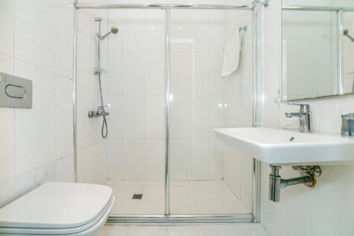 Bristol Hotel - Housity