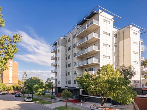 Quest on Rheola - Housity