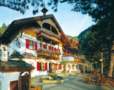 Hotel Waldheim Belvedere - Housity