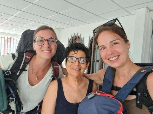 Casa Robles - Your Stay Near Airport - Housity