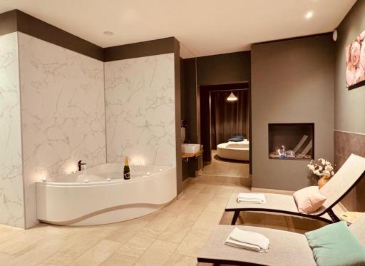 The Rose Suites - Housity