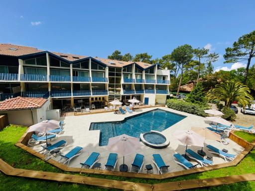 Hotel Logis Lacotel - Housity